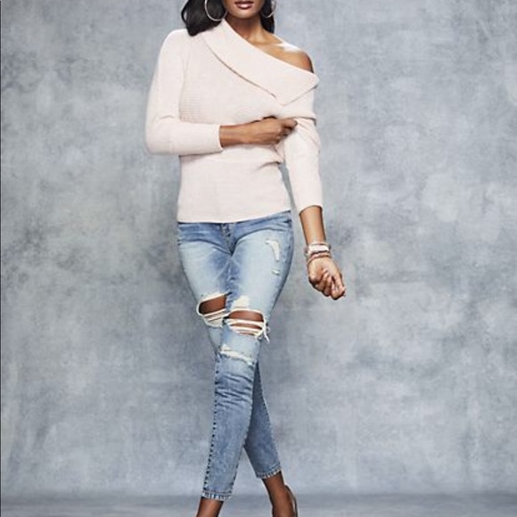 ❗️NEW❗️ pink split neck sweater - Picture 2 of 4